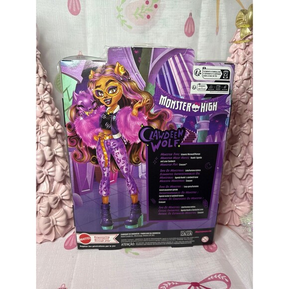 Monster High Clawdeen Wolf Doll with Pet Dog Crescent & Accessories - Picture 5 of 5